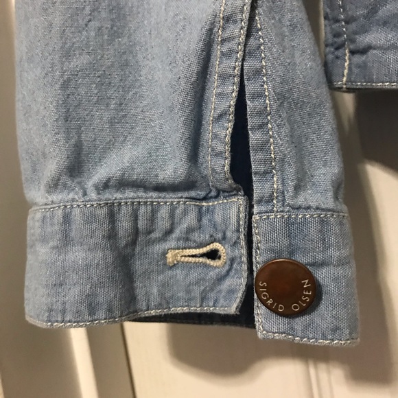 Sigrid Olsen light washed chambray. That is lightweight cotton jacket.Size Large - Picture 7 of 12